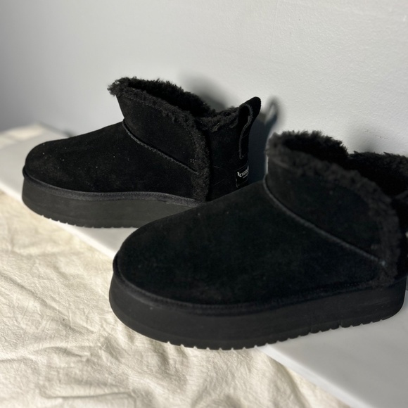 Koolabura by UGG | Mini platform Bootie | Black | Size 7 | New - Picture 4 of 6